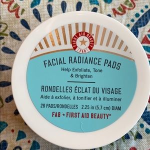 Facial radiance pads